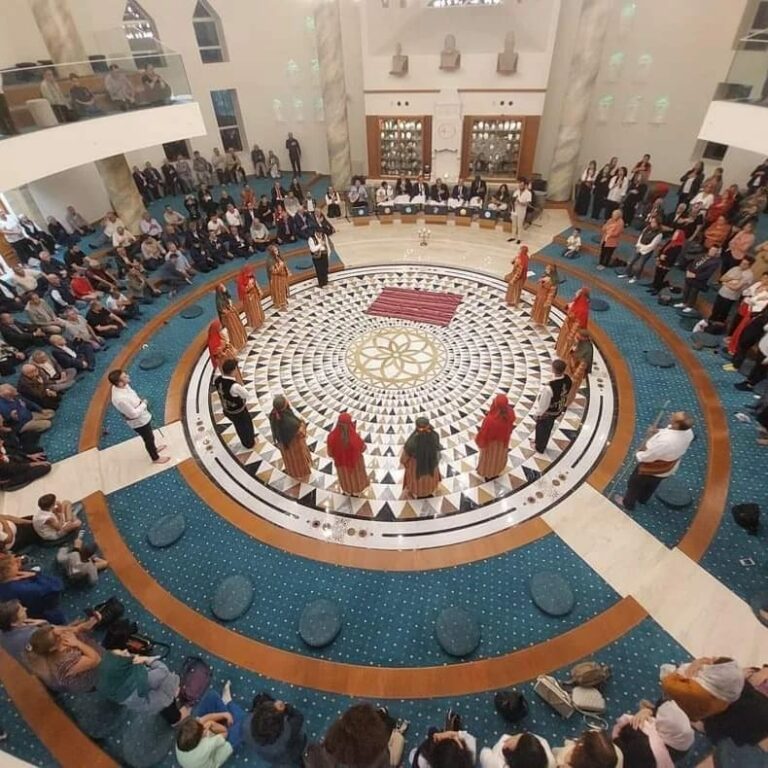 Bülbül olup beni derde düşüren