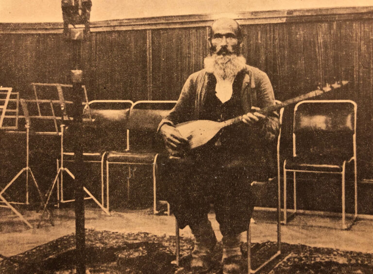 Mecnunum Leylamı gördüm